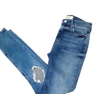 Free People Distressed Knee Skinny Jeans